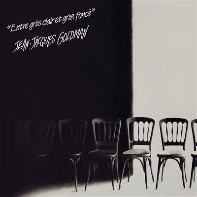 entre gris clair et gris foncé