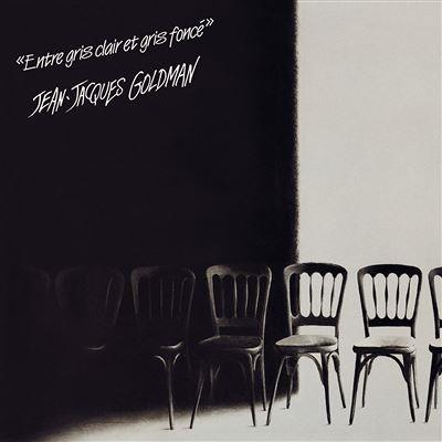 entre gris clair et gris foncé