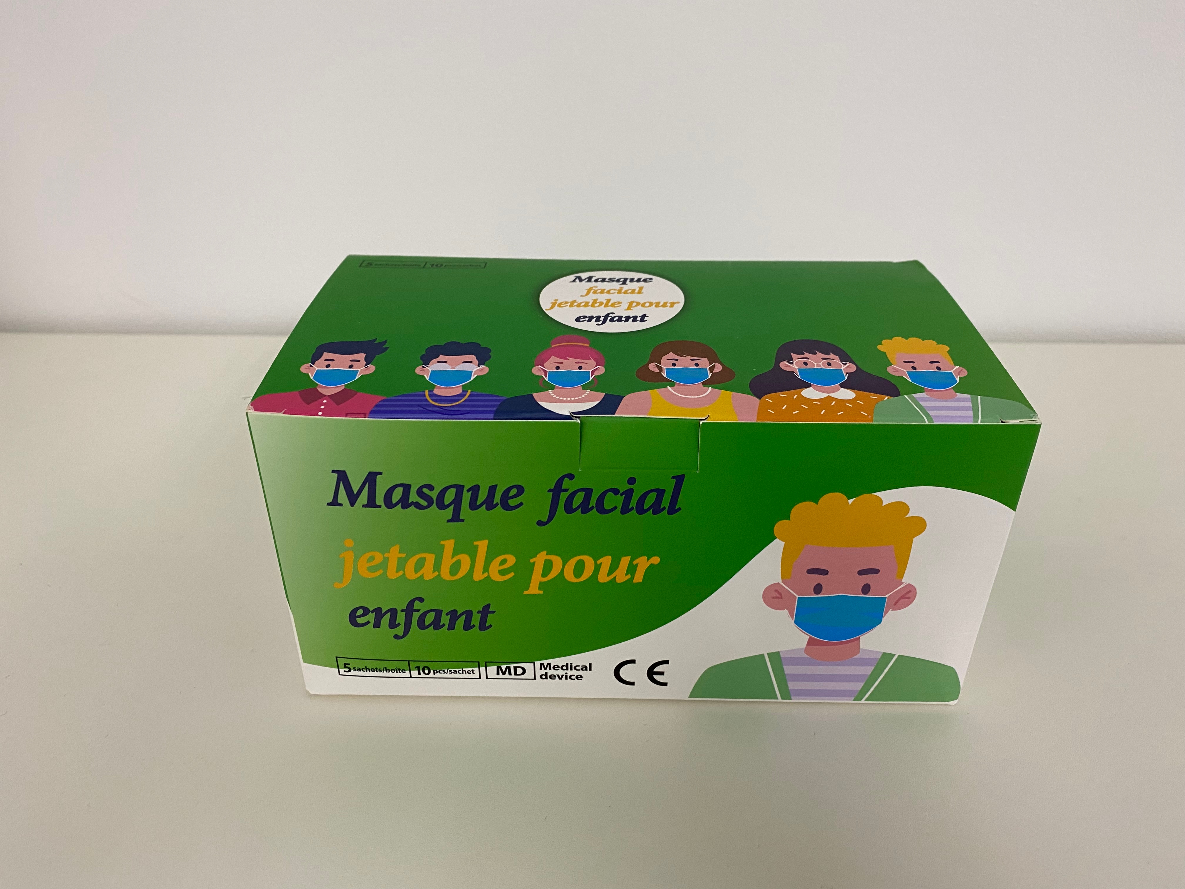 Masque chirurgical jetable pour enfants 50 pièces