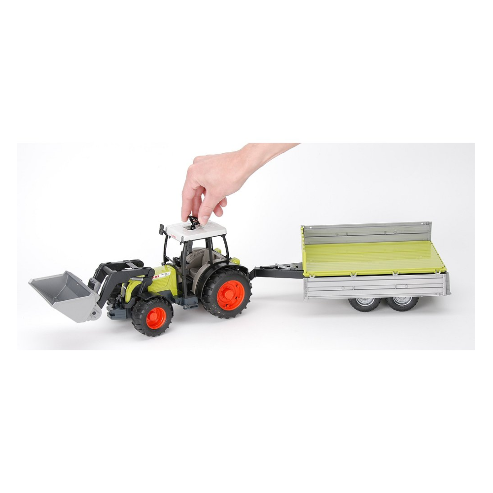 Tracteur Claas Avec Fourche Et Remorque - Claas